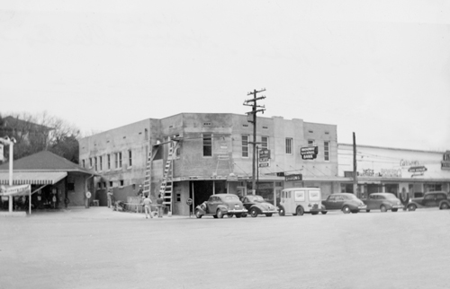 78209---Broadway-Bank---First-Building-5044-Broadway-Street