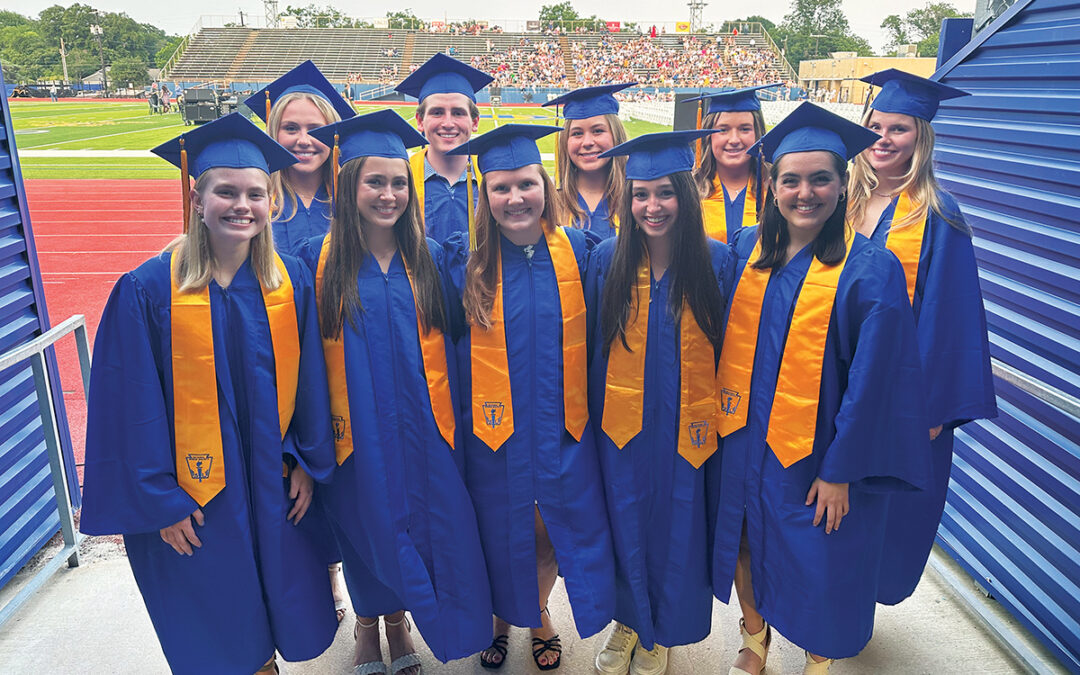 AHS Graduation – Mules Up