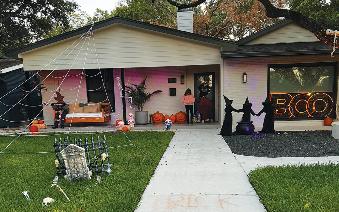 Halloween Decorating Competition