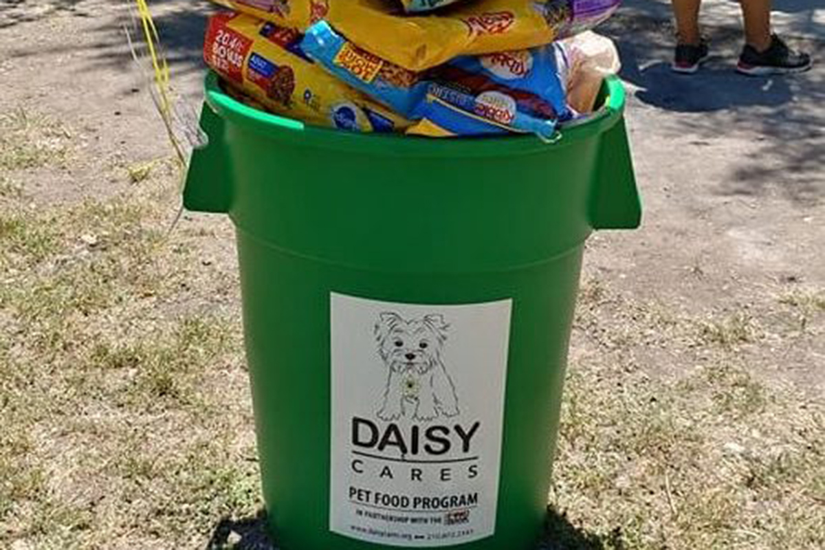 Galvan Pet Food Drive 1 e1504896414540